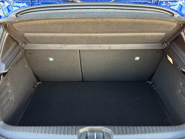 Renault CLIO techno full hybrid E-Tech 145