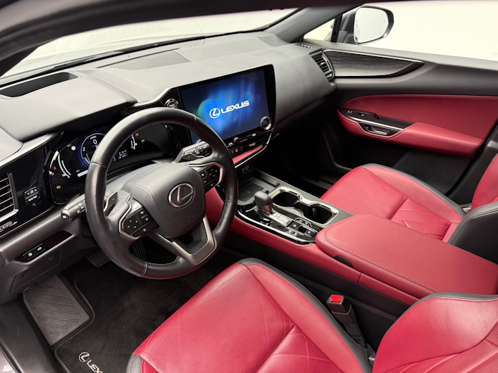 Vehicle image LEXUS NX