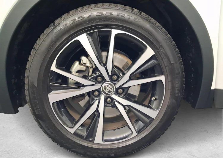 Fahrzeugbild TOYOTA C-HR