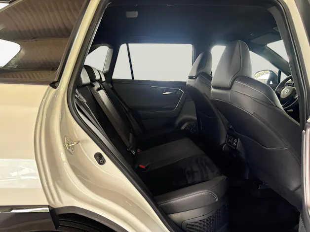 Toyota RAV4 2.5 Plug-In-Hybrid GR Sport - Ruote invernali & Servizi inclusi