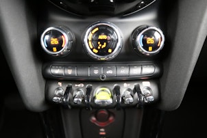 Vehicle image MINI F56 Cooper SE