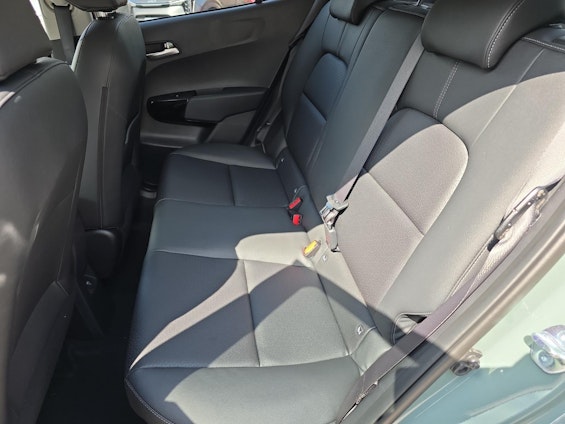 Vehicle image 9 Vehicle image 9