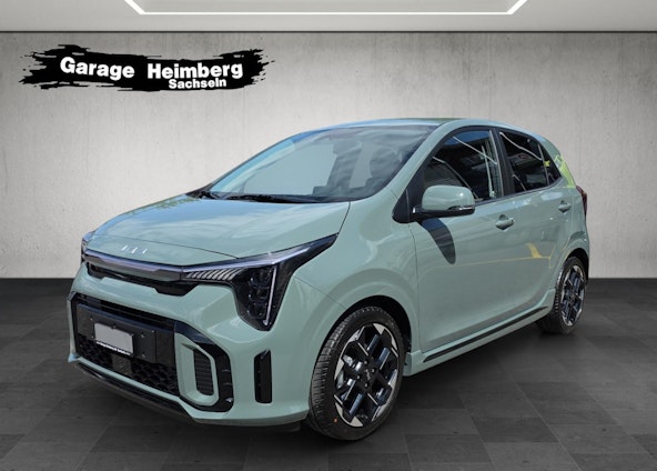 First vehicle image First vehicle image