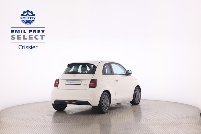 Vehicle image FIAT 500