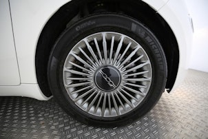 Vehicle image FIAT 500 Icon 3+1