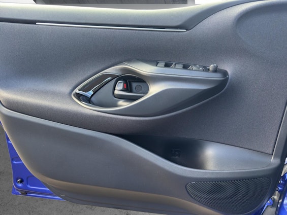 Vehicle image 10 Vehicle image 10