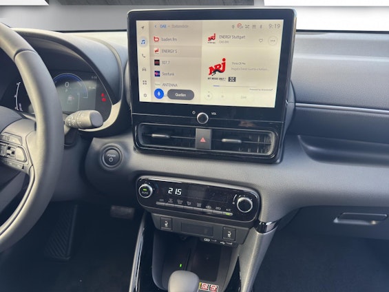 Vehicle image 16 Vehicle image 16