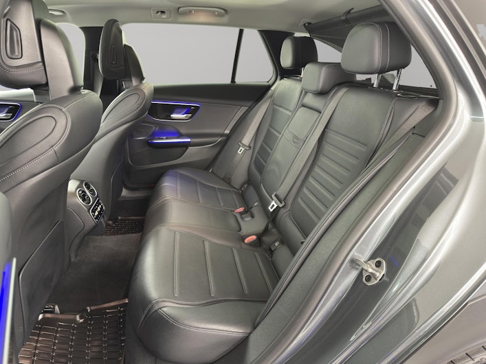 Vehicle image MERCEDES-BENZ C 220