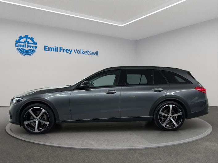 Vehicle image MERCEDES-BENZ C 220