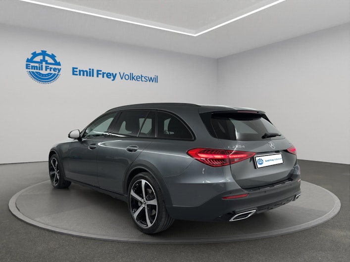 Vehicle image MERCEDES-BENZ C 220