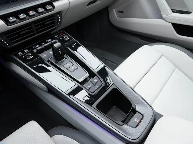 Porsche 911 Carrera