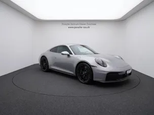 Porsche 911 Carrera 4 GTS