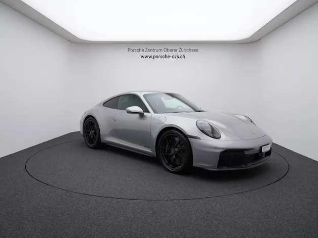 Porsche 911 Carrera 4 GTS