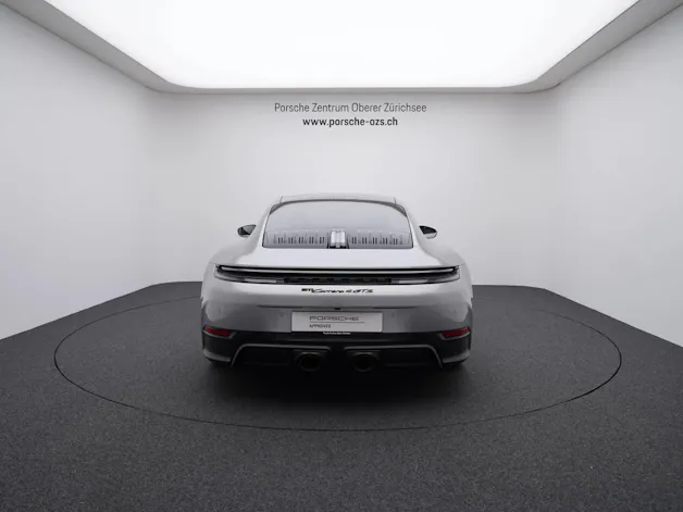 Porsche 911 Carrera 4 GTS