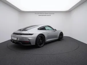 Porsche 911 Carrera 4 GTS