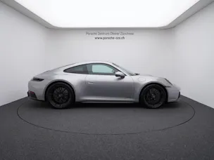 Porsche 911 Carrera 4 GTS
