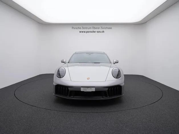 Porsche 911 Carrera 4 GTS