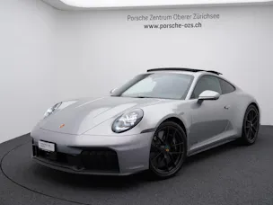 Porsche 911 Carrera 4 GTS