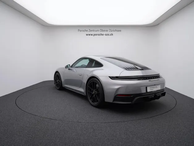 Porsche 911 Carrera 4 GTS