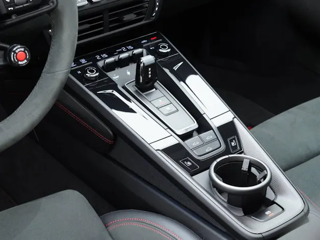 Porsche 911 Carrera 4 GTS