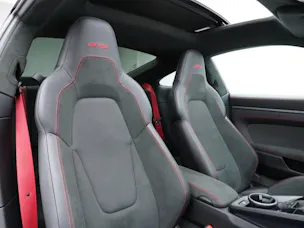 Porsche 911 Carrera 4 GTS