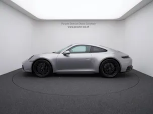 Porsche 911 Carrera 4 GTS