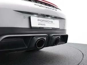 Porsche 911 Carrera 4 GTS