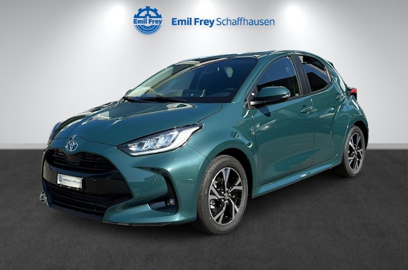 TOYOTA Yaris 1.5 VVT-i HSD Trend 0 TOYOTA Yaris 1.5 VVT-i HSD Trend 0