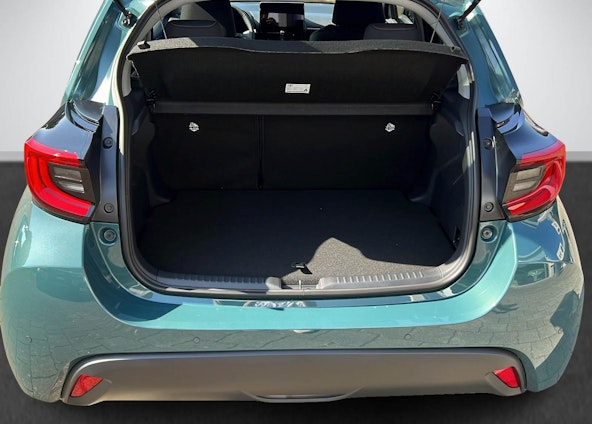 Vehicle image 8 Vehicle image 8