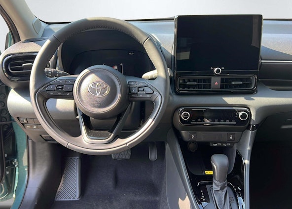 Vehicle image 5 Vehicle image 5