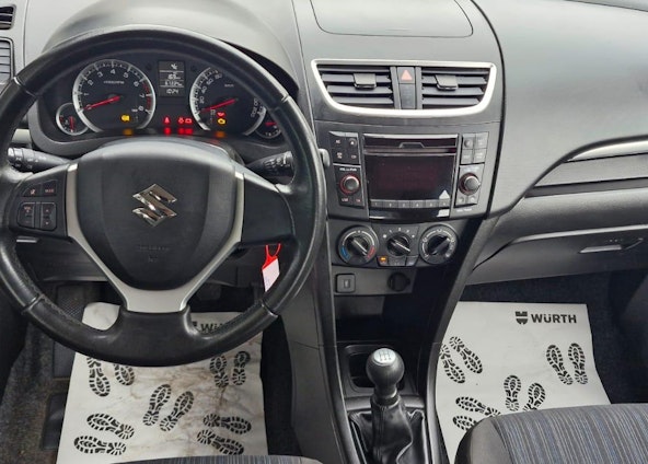 Vehicle image 11 Vehicle image 11