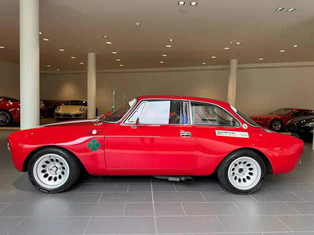 Alfa Romeo 2000 GTV Bertone