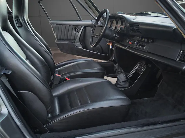 Porsche 911 3.2 Carrera Coupé