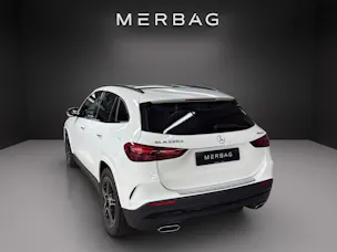 Mercedes-Benz GLA 220d 4Matic 8G-DCT