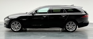 Vehicle image JAGUAR XF Sportbrake 2.0 T R-Sport AWD