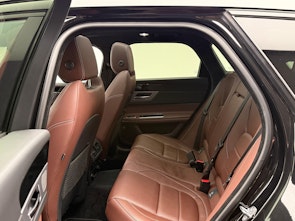 Vehicle image JAGUAR XF Sportbrake 2.0 T R-Sport AWD