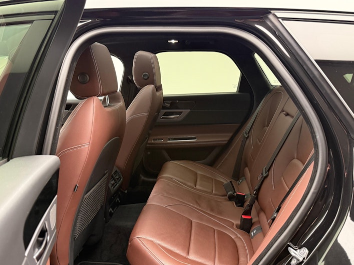 Vehicle image JAGUAR XF