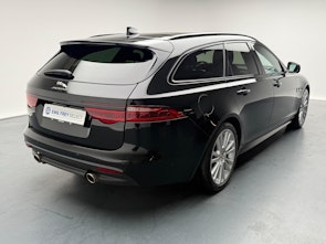 Vehicle image JAGUAR XF Sportbrake 2.0 T R-Sport AWD