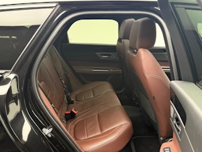 Vehicle image JAGUAR XF Sportbrake 2.0 T R-Sport AWD