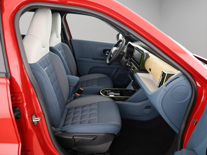 Vehicle image FIAT GRANDE PANDA