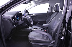 Vehicle image FORD Focus Station Wagon 2.0 EcoBlue 150 Vignale