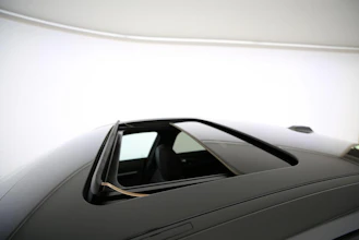 https://vehicle.imgix.net/4072850/2aa563ee-4e01-4d8a-ac18-2085713caf69.jpg
