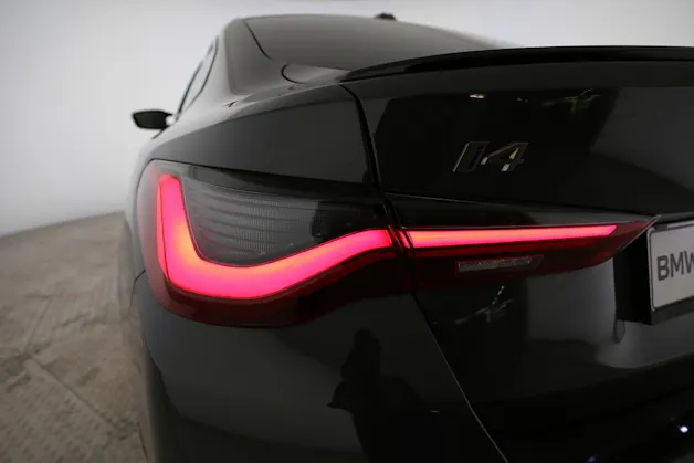 BMW i4 M50