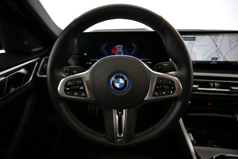 Fahrzeugbild BMW i4