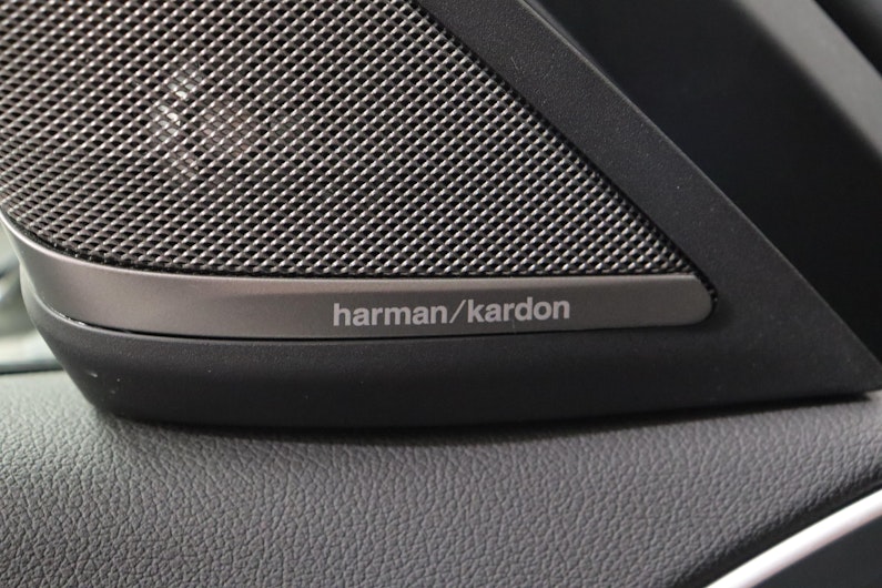 Vehicle image BMW 5 SERIES