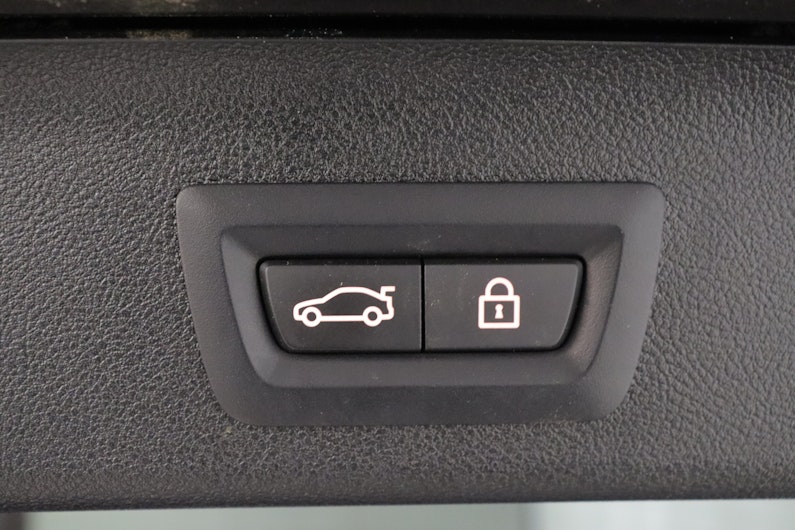 Vehicle image BMW 5 SERIES