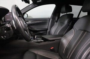 Vehicle image BMW 530d xDrive SAG Touring