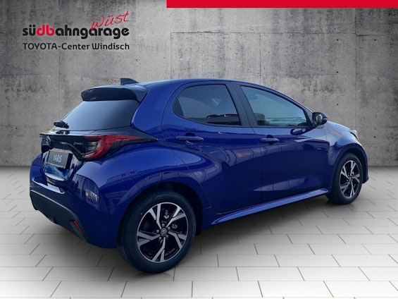 Vehicle image 12 Vehicle image 12