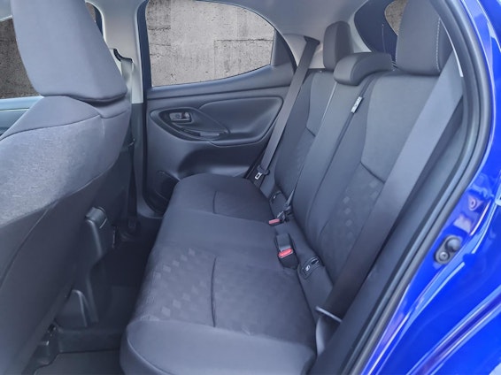 Vehicle image 9 Vehicle image 9