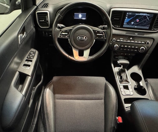 Vehicle image 8 Vehicle image 8